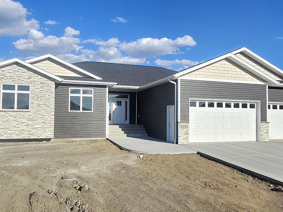 1st image of 3911 Platinum St