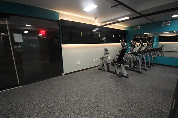 Rented by Nooklyn NYC LLC | media 103