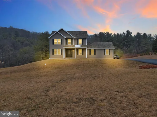 21 Second Mountain W, Pottsville, PA 17901