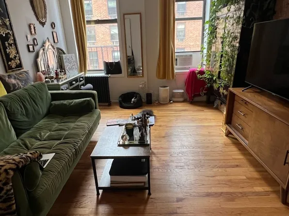 9 Stanton Street image 1 of 8