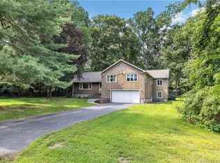 297 Hemlock Dr, Orange, CT 06477