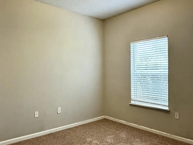 6985 Ortega Woods Dr #8 — Photo 11