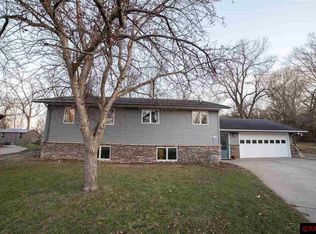 1029 Capitol Heights Ct, Fairmont, MN 56031