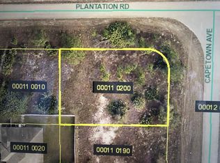 902 Capetown Ave, Lehigh Acres, FL 33974