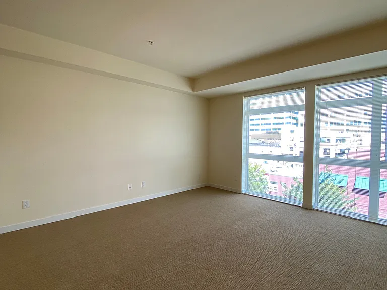 Library Place Apartments — Photo 29