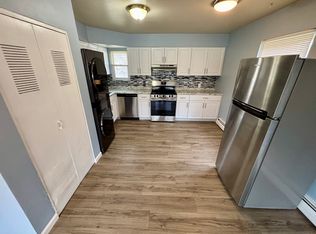 28 Linda St, Tallmadge, OH 44278