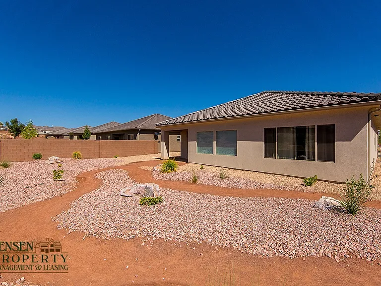 593 N Sage Crest Dr — Photo 20