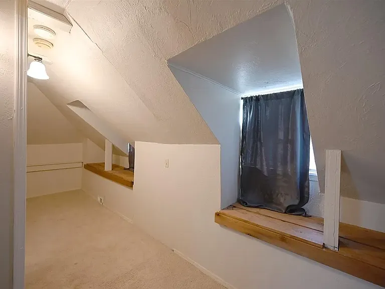 1401 S Lowry St — Photo 24