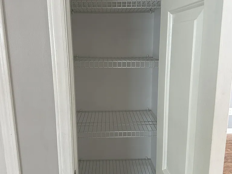 216 McFadden St — Photo 14