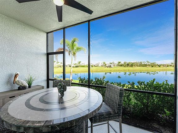 3rd image of 14267 HERITAGE LANDING BOULEVARD #1212