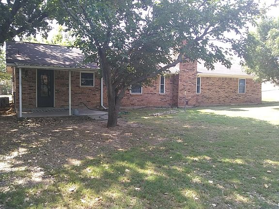 2nd image of 1409 Center Dr