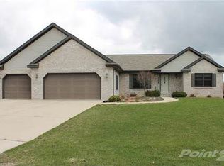 950 Hain Rd, Edgerton, WI 53534