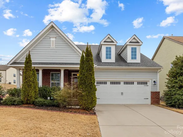 15305 Oleander Dr, Charlotte, NC 28278