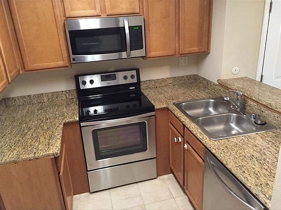 5th image of 3456 Castle Glen Dr Unit 286