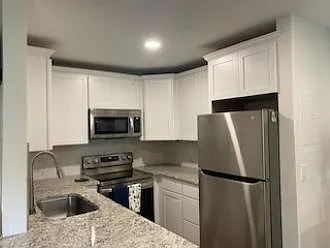 2310 Troy Ct — Photo 2