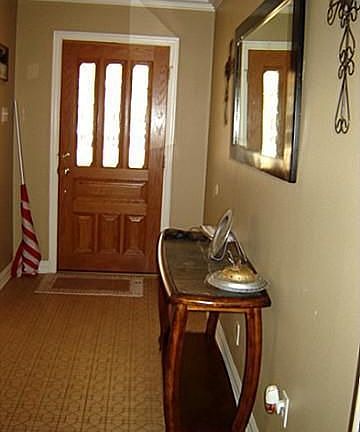 2nd image of 1029 Lakeshore Dr