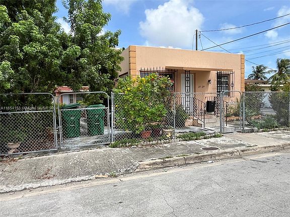 3rd image of 219 SW 21st Ave