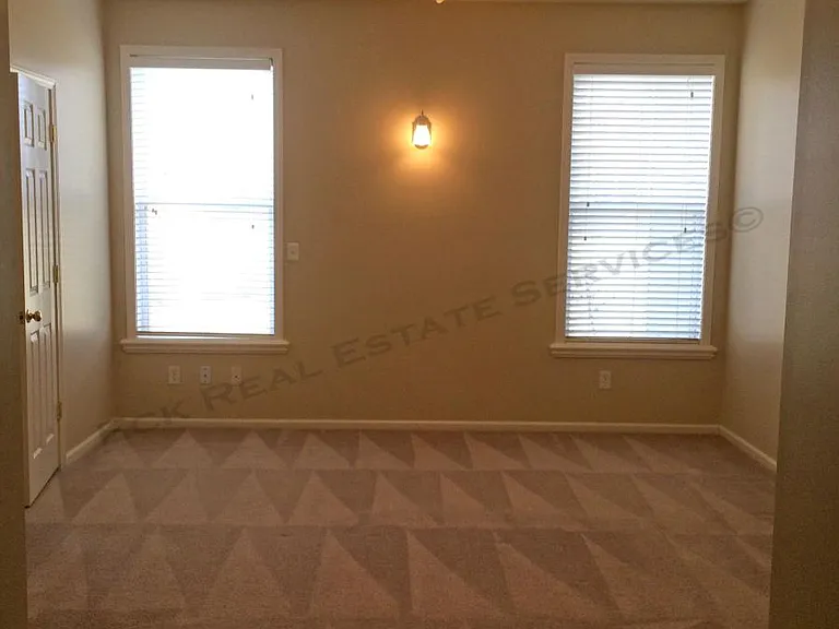 2520 Prairie Elm Dr — Photo 10