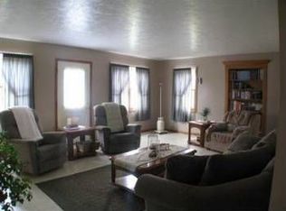 17121 Reeves Rd, Middlefield, OH 44062