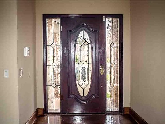 3rd image of 11723 Pecan Creek Dr