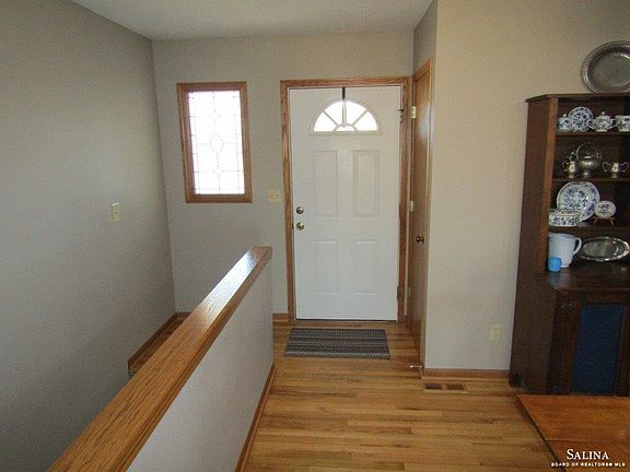5th image of 1450 Austin Cir