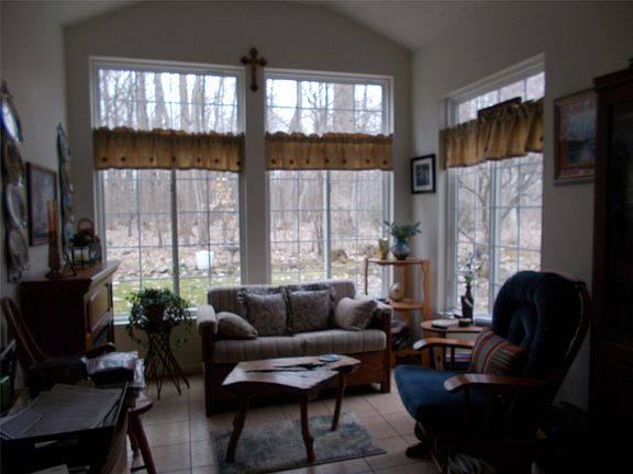 5th image of 11303 Dawn Dr