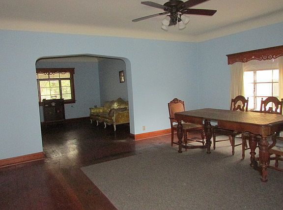 2nd image of 10134 S Avenue M
