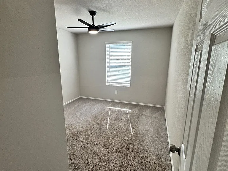 7618 Capstone Rdg — Photo 22