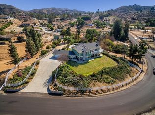 21200 Ridgedale Dr, Perris, CA 92570