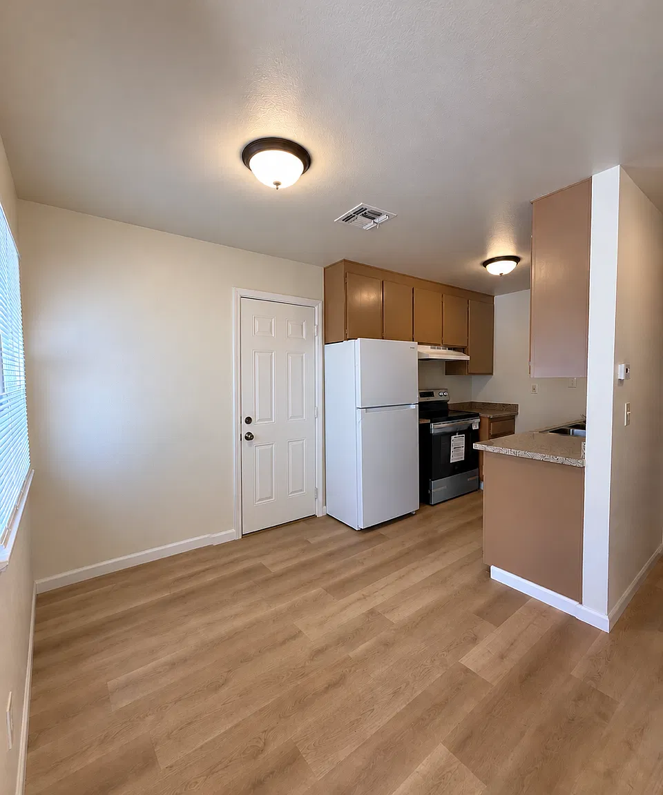 2 bed, 681 sqft, $1,950 — Photo 1