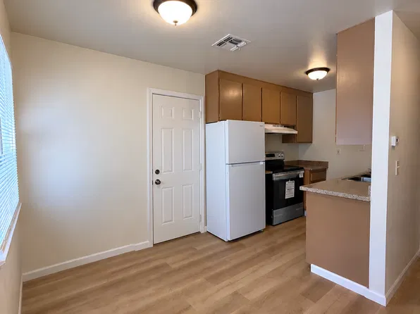 9679 Walnut Ave APT 2, Elk Grove, CA 95624