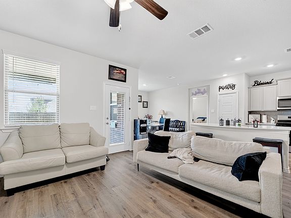 5th image of 10105 Sunnyview Ln