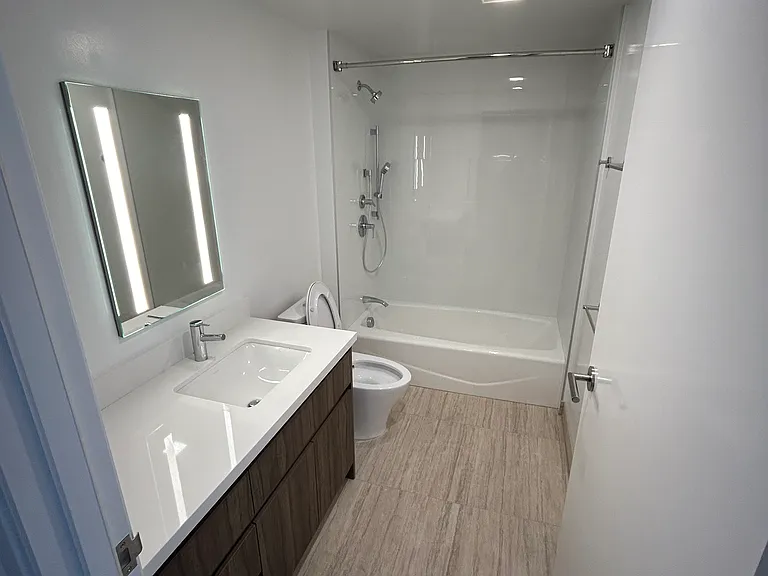 1515 Liona St #1507 — Photo 7