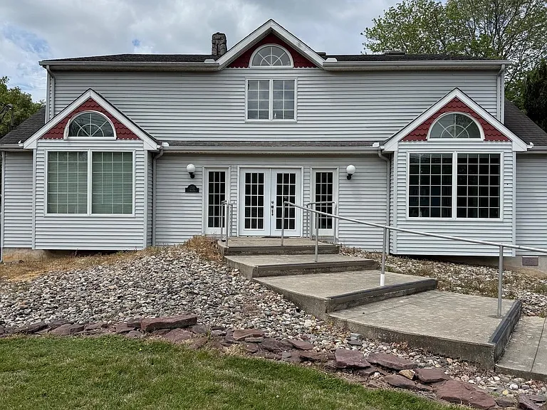 1710 S Main Rd — Photo 1