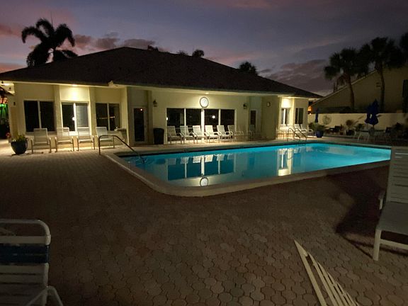 5th image of 650 Snug Harbor Drive #G106