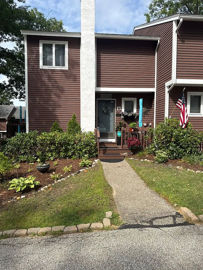 *Winter Rental* On Christmas Island, Laconia NH — Photo 1