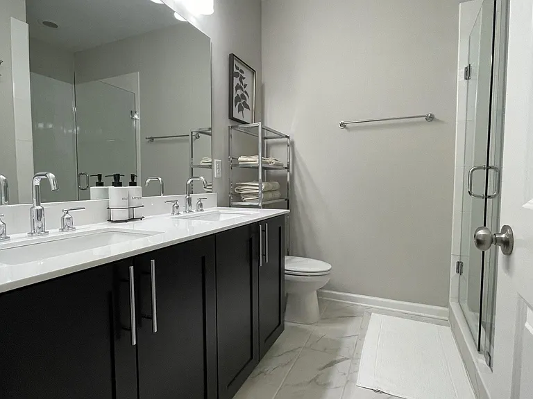439 Parkway Dr NE — Photo 10