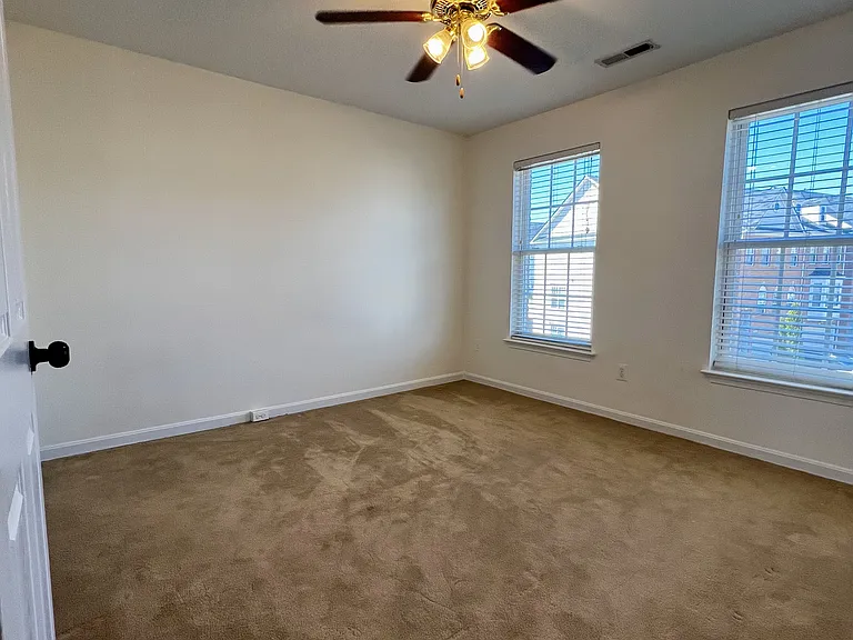 4359 Palton Dr — Photo 20