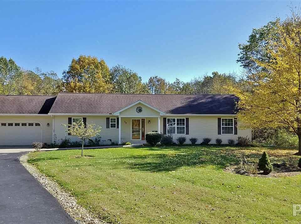 1st image of 73 Lakecrest Pl
