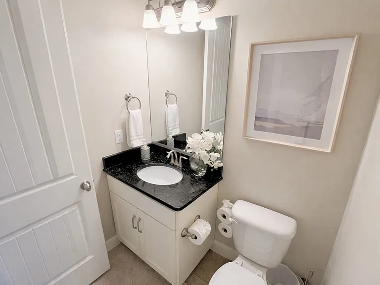 N Coral Ridge Dr — Photo 19