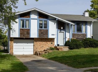 13872 V St, Omaha, NE 68137