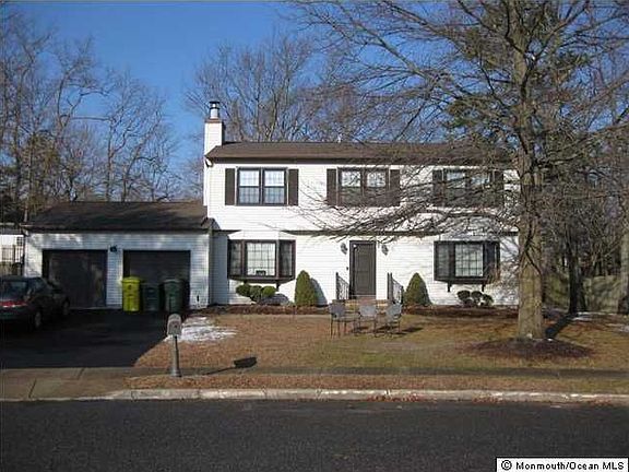 3rd image of 1142 Tiffany Ln