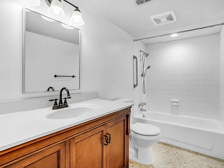 925 Cleveland St #19 — Photo 18