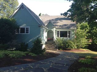 3850 NE 96th St, Seattle, WA 98115