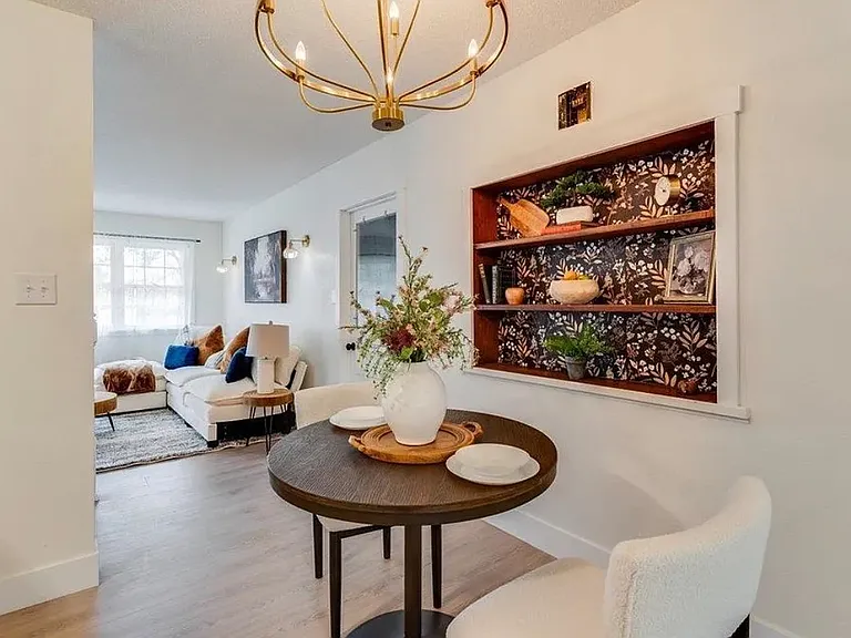565 S Circle Dr — Photo 11