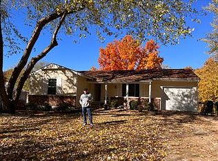 2401 Cambridge Rd, High Ridge, MO 63049