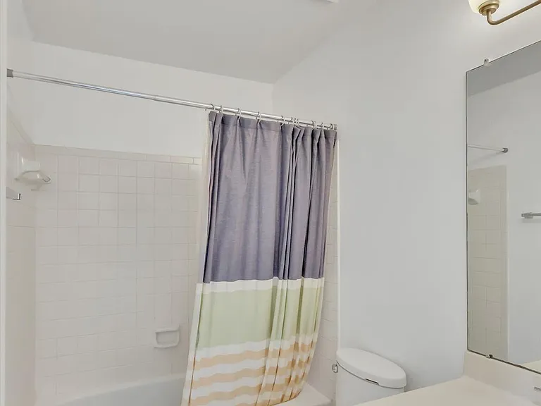 31 Valerian Ct — Photo 18