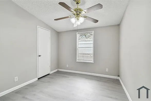 10607 Bay Hills Cir — Photo 20