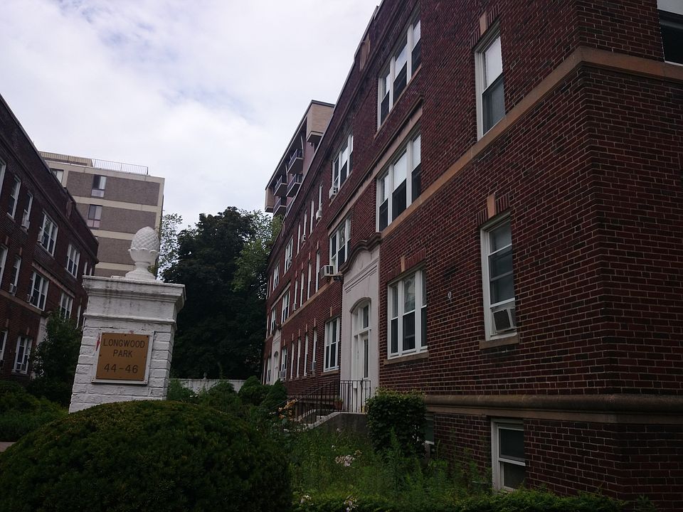 1st image of 44 Longwood Ave APT 4