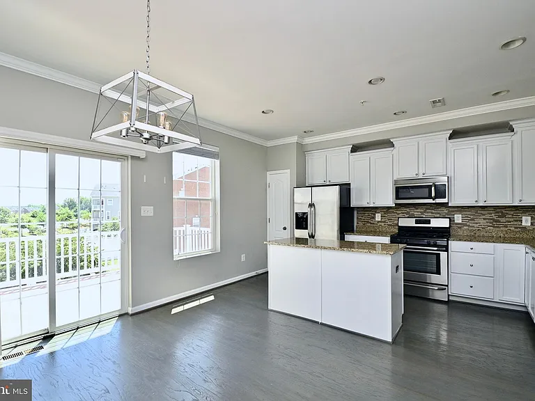 11177 Southport Pl — Photo 15